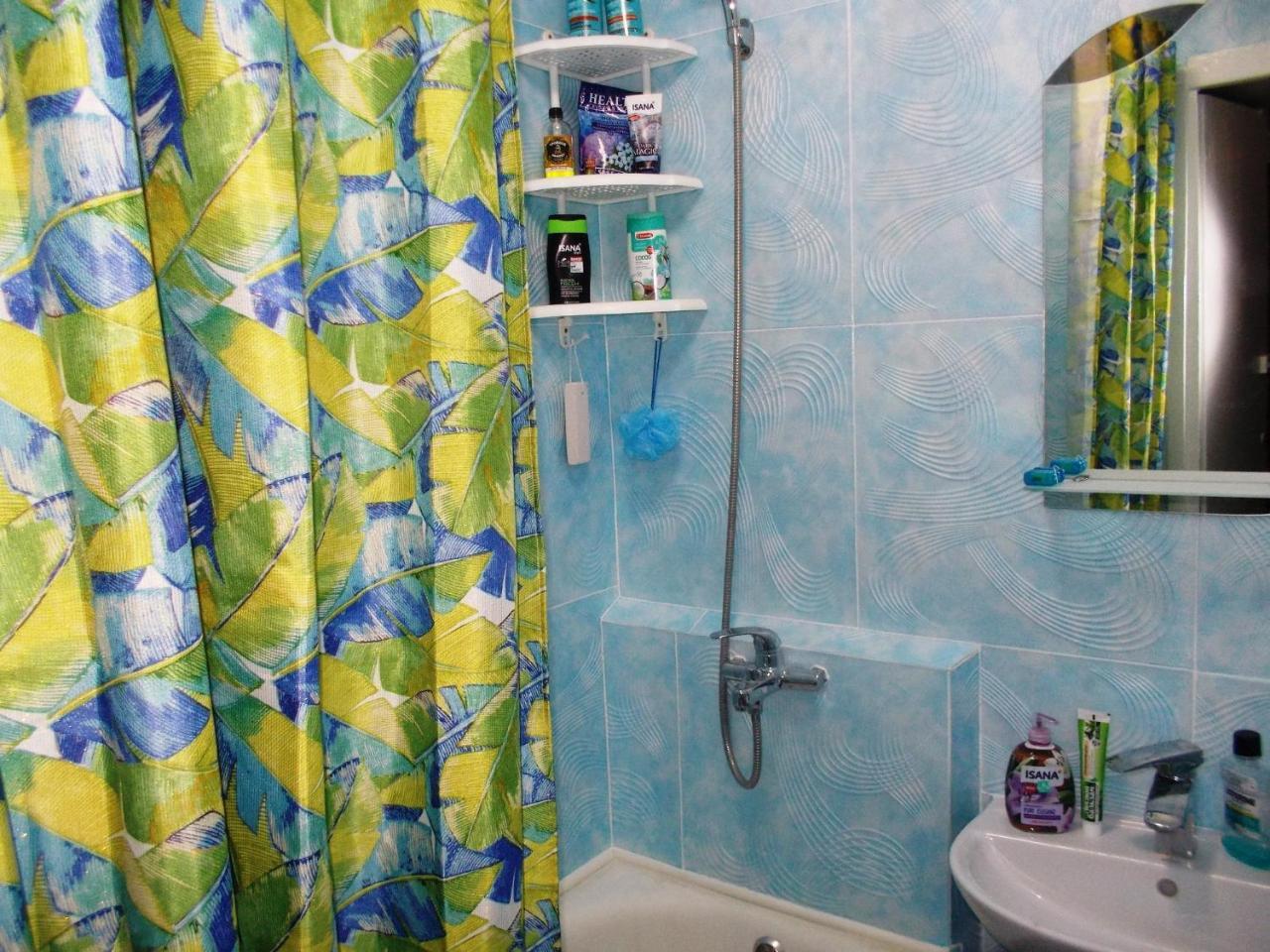 Apartment On Tankopiya Street ハルキウ エクステリア 写真