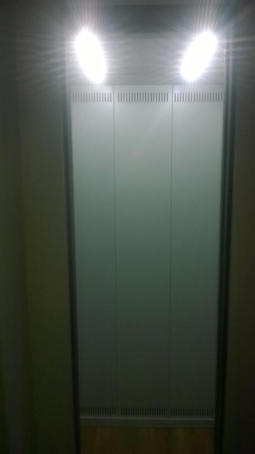 Apartment On Tankopiya Street ハルキウ エクステリア 写真